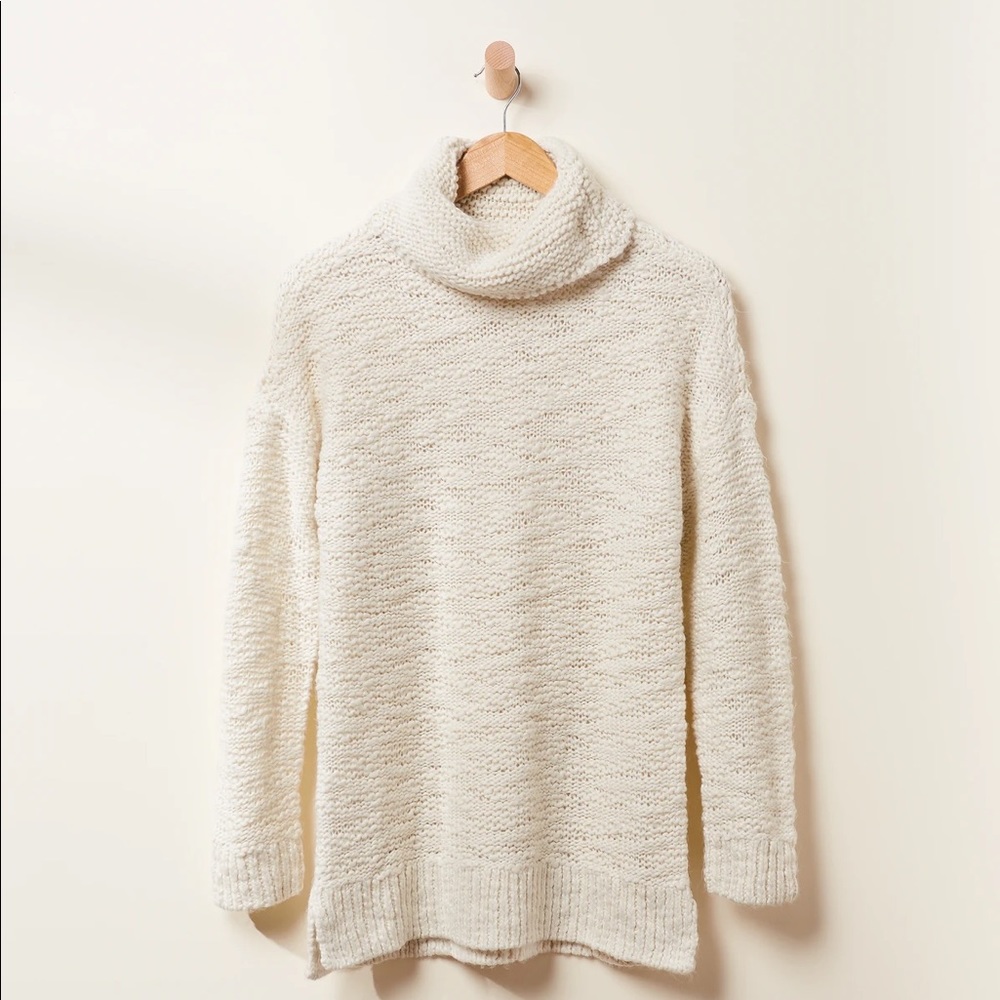 COPY - Cozy Turtleneck Sweater